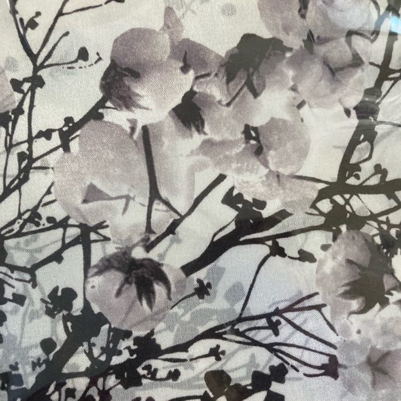 Silk floral scarf - Picture 2 of 2